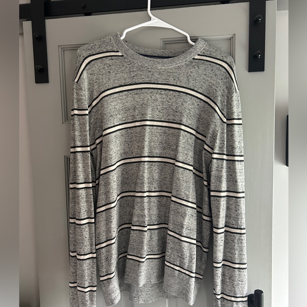 Gap men’s long sleeve sweater like new